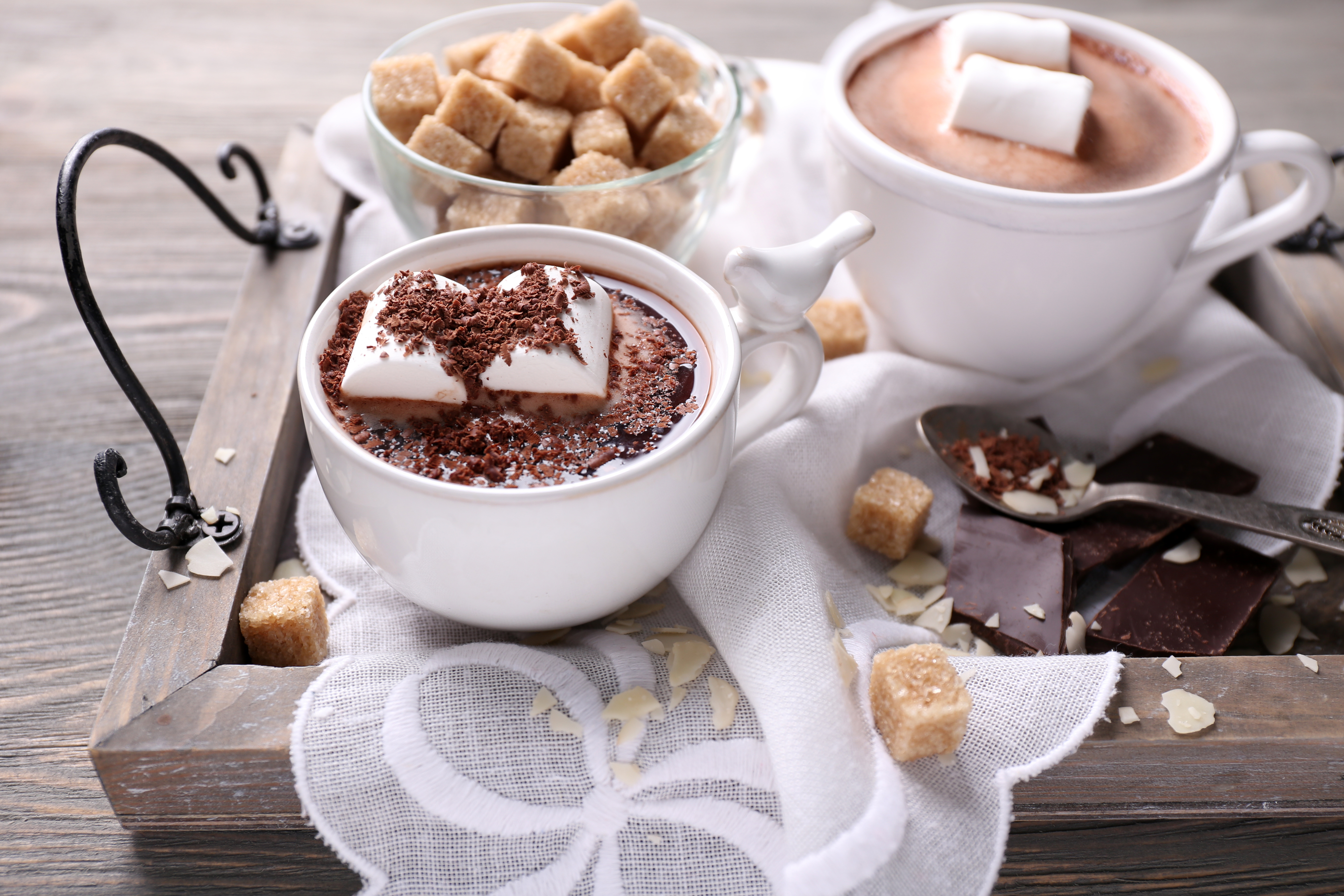 горячий шоколад или какао.